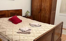 Emese Central Vintage Apartment
